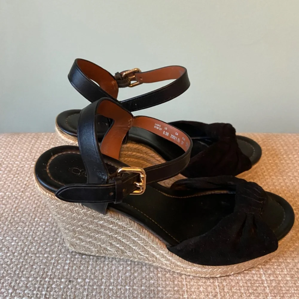 Coach Wedges - Picture 3 of 4